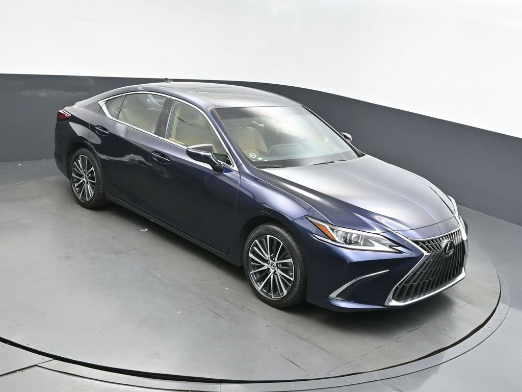 Certified 2022 Lexus ES 350 w/ Premium Package