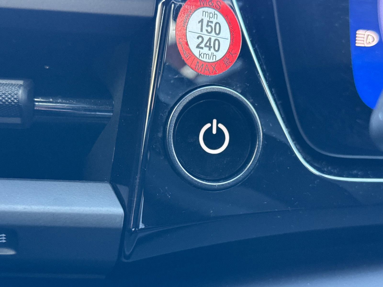 Used 2025 Porsche Macan 4 Electric image 27