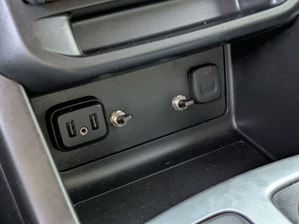 Used 2022 Chevrolet Colorado LT w/ Fleet Safety Package image 25