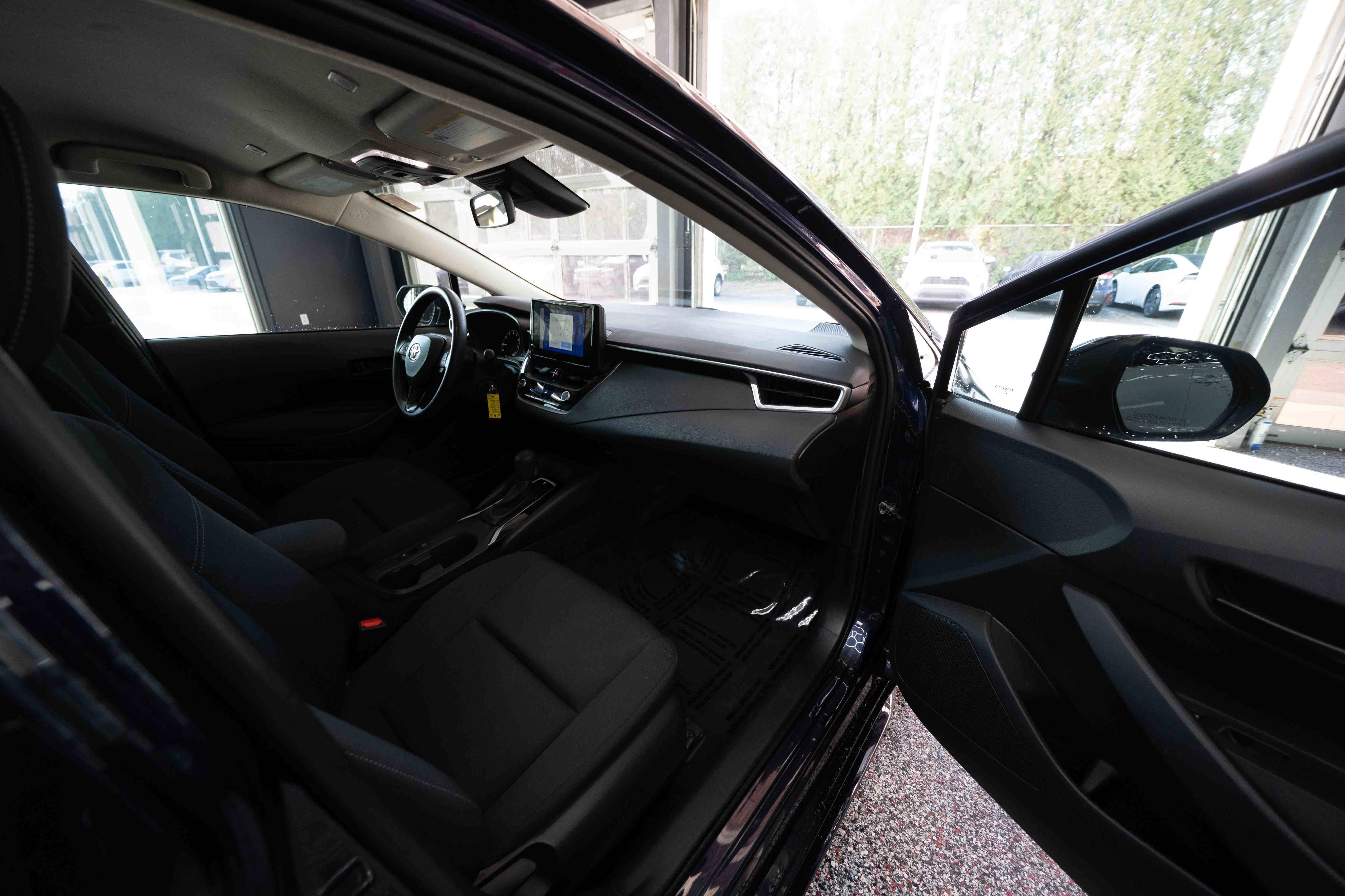 Used 2024 Toyota Corolla LE image 25