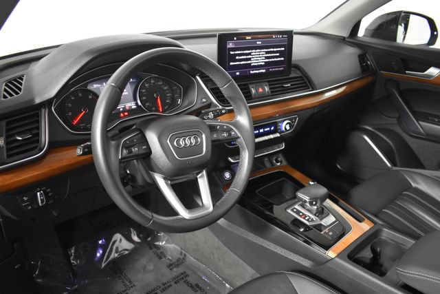 Used 2023 Audi Q5 2.0T Premium w/ Convenience Package AWD/4WD image 13