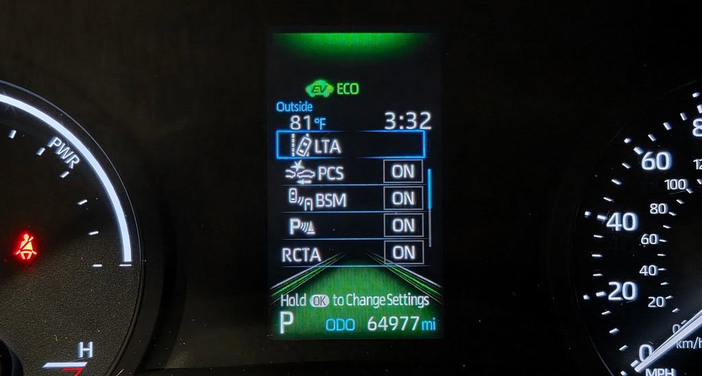 Used 2024 Toyota Sienna XLE image 31