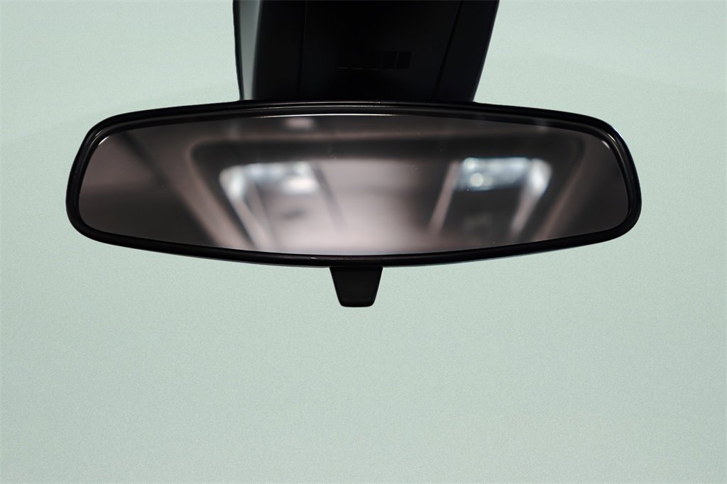 Used 2023 GMC Acadia SLE w/ Driver Convenience Package image 24