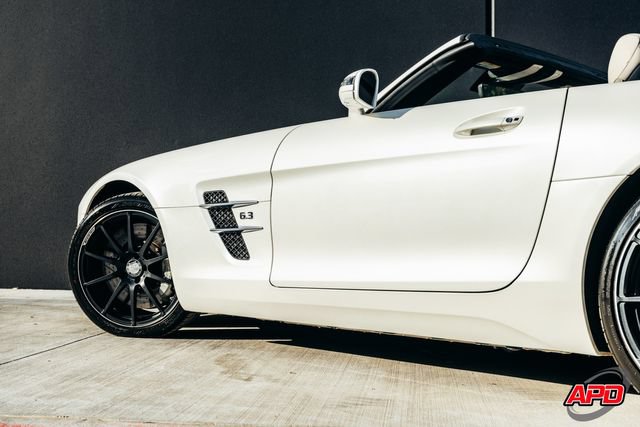 Used 2012 Mercedes-Benz SLS AMG Roadster image 32