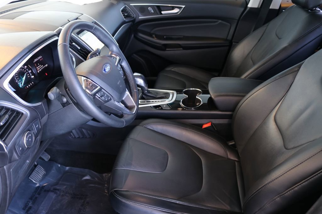 Used 2017 Ford Edge Titanium image 18