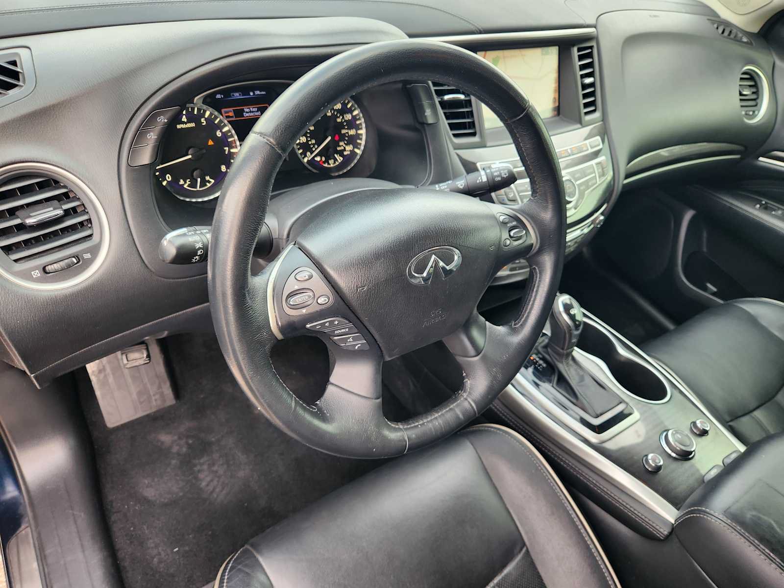 Used 2017 INFINITI QX60 FWD w/ Premium Plus Package image 2