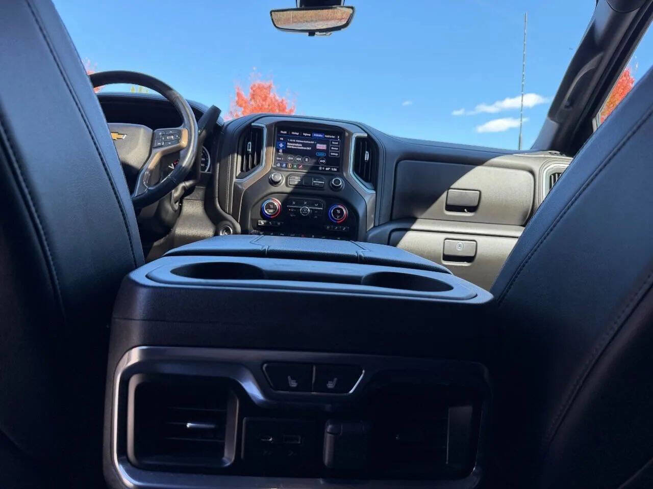 Used 2023 Chevrolet Silverado 3500 High Country image 18