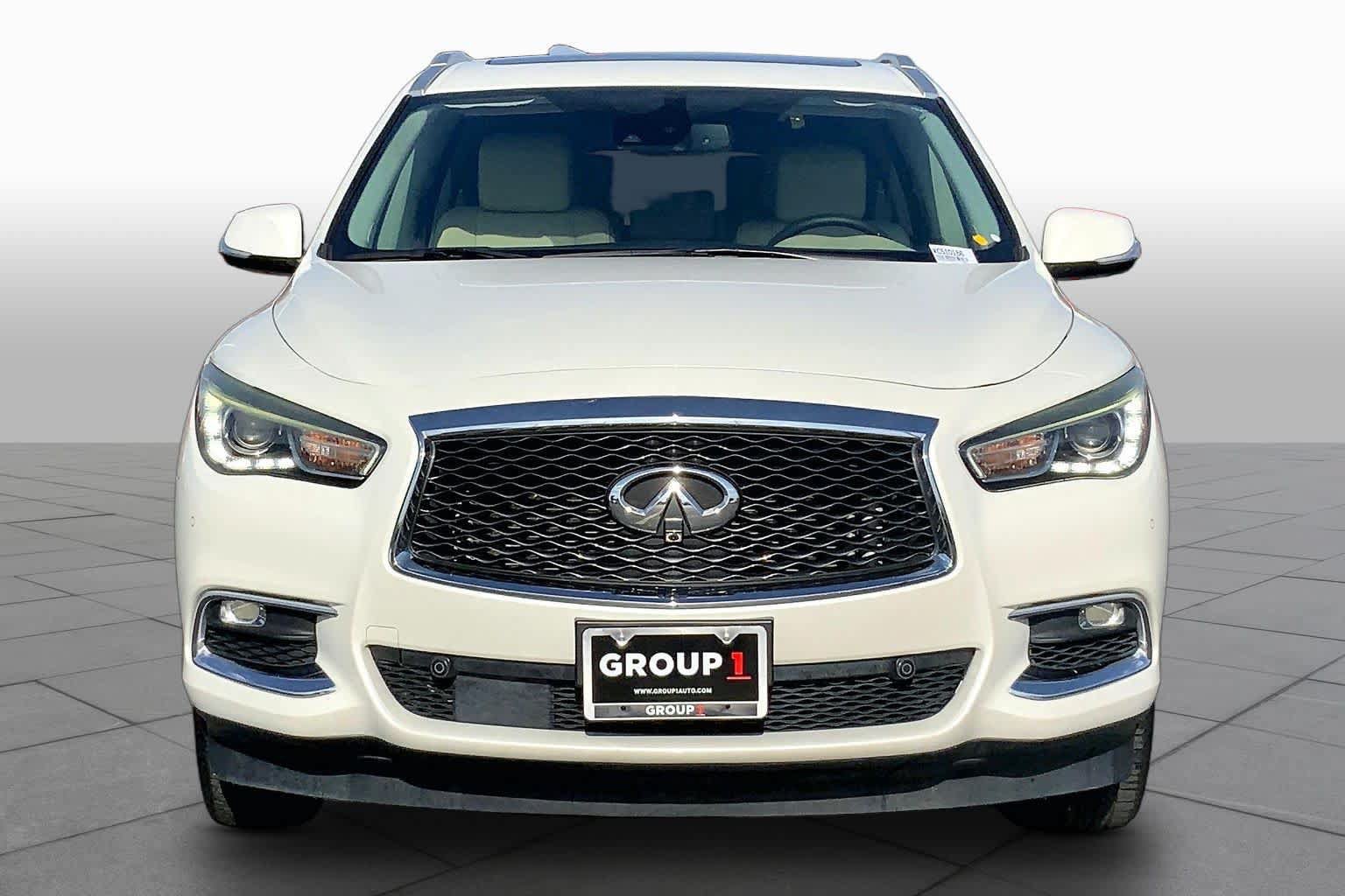Used 2019 INFINITI QX60 Luxe w/ Essential Package AWD/4WD image 4