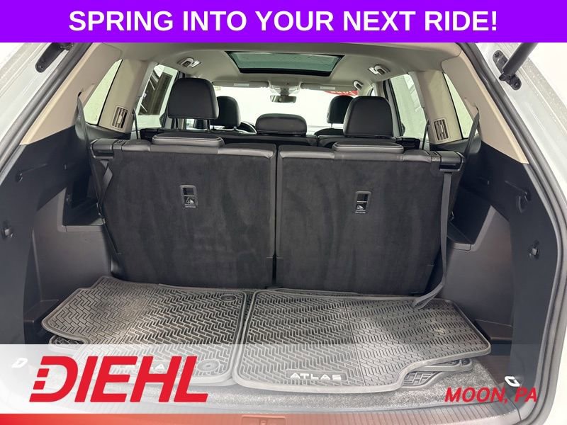 Used 2022 Volkswagen Atlas SEL R-Line AWD/4WD image 10
