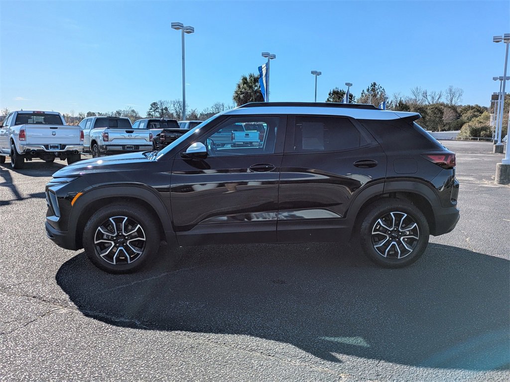 Used 2025 Chevrolet TrailBlazer ACTIV w/ Convenience Package image 7