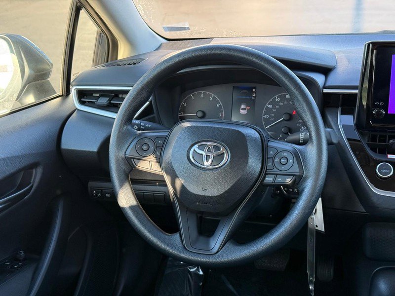 Certified 2025 Toyota Corolla LE image 14