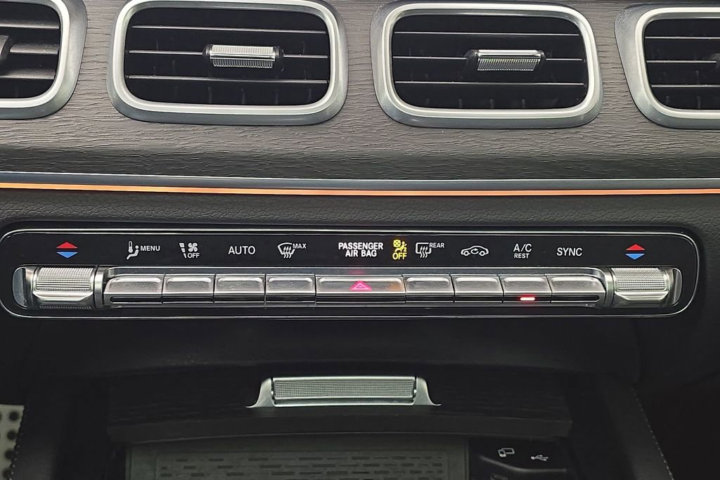 Used 2023 Mercedes-Benz GLS 450 4MATIC w/ AMG Line Exterior image 20