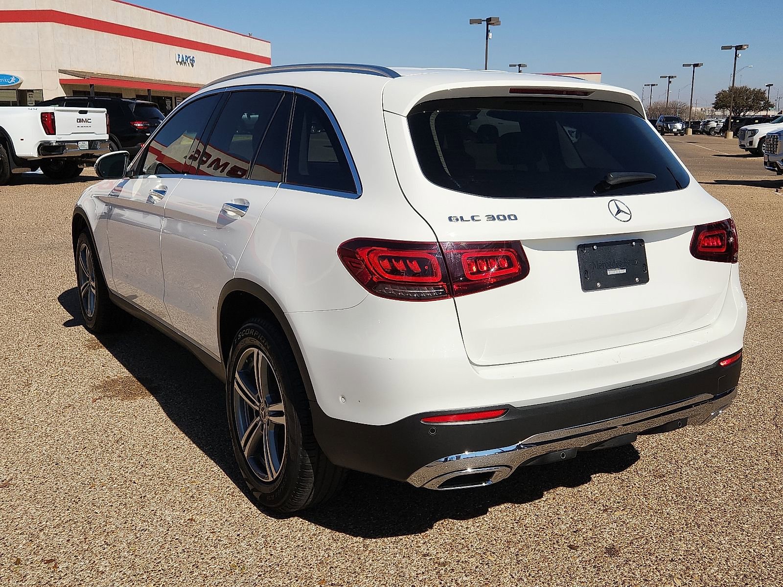 Used 2022 Mercedes-Benz GLC 300 image 3