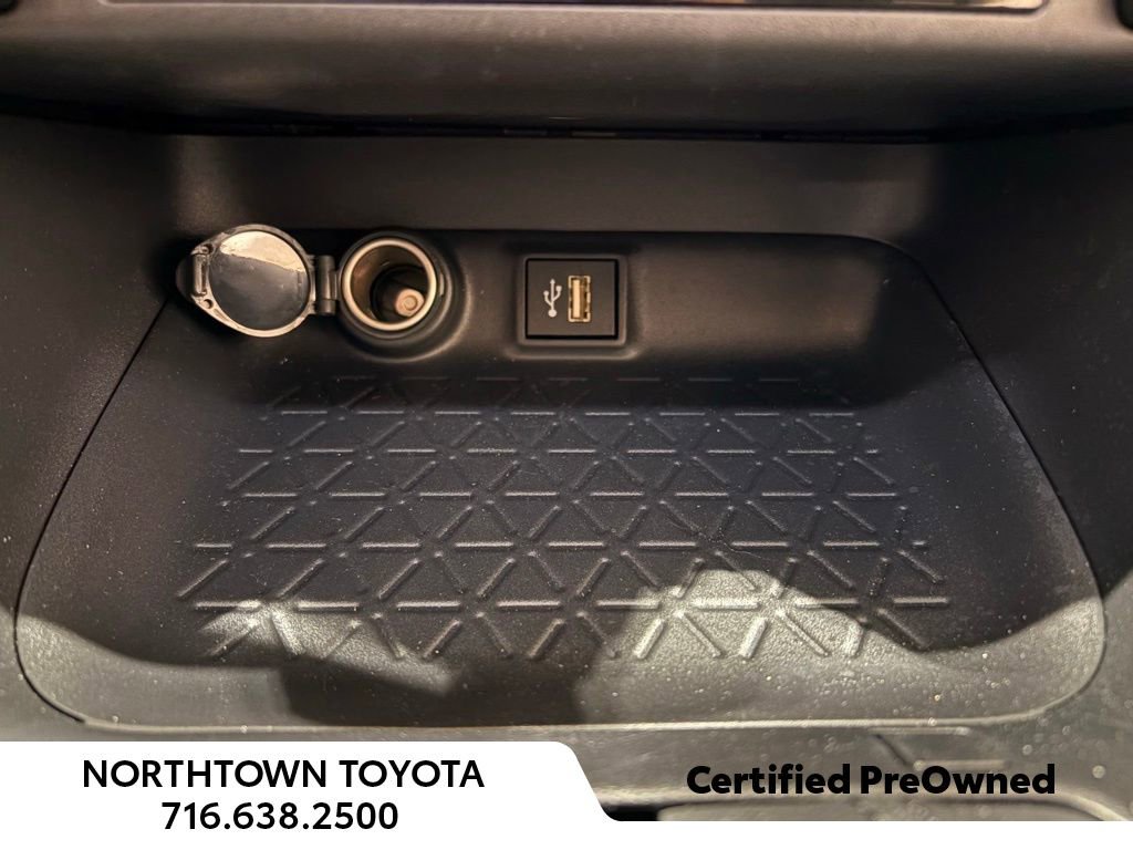 Used 2025 Toyota RAV4 XLE w/ Convenience Package image 14