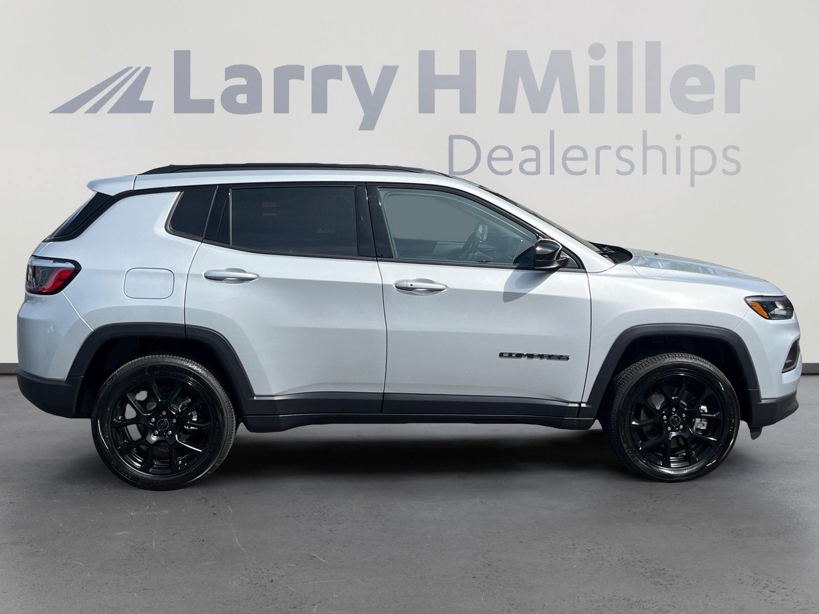 New 2026 Jeep Compass Latitude image 6