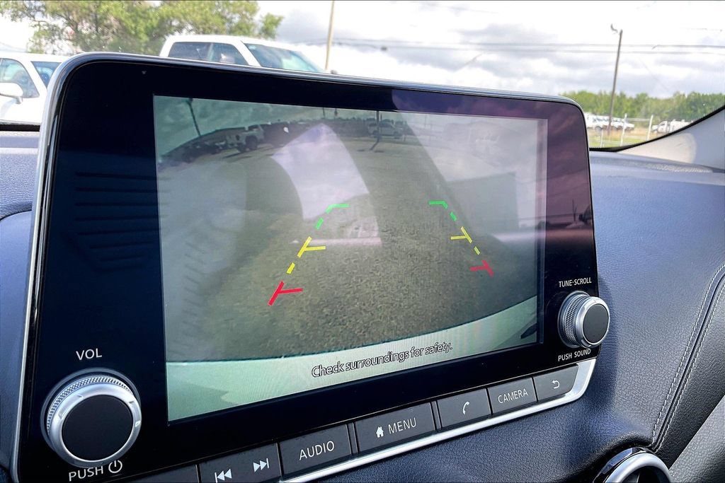 Used 2024 Nissan Sentra SV FWD image 13