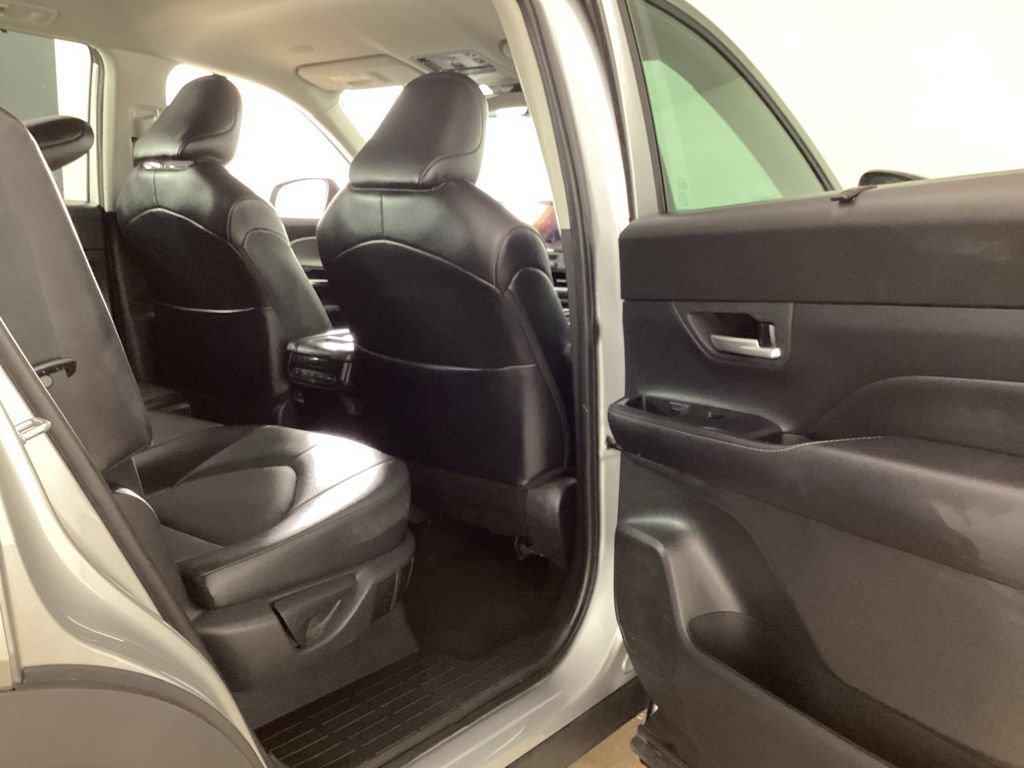 Used 2024 Toyota Grand Highlander AWD image 24