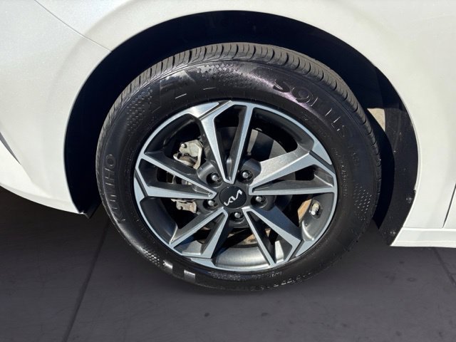 Certified 2023 Kia Forte LXS w/ LXS Technology Package FWD image 9