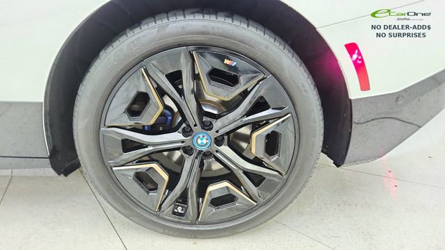 Used 2023 BMW iX M60 w/ Executive Package image 62