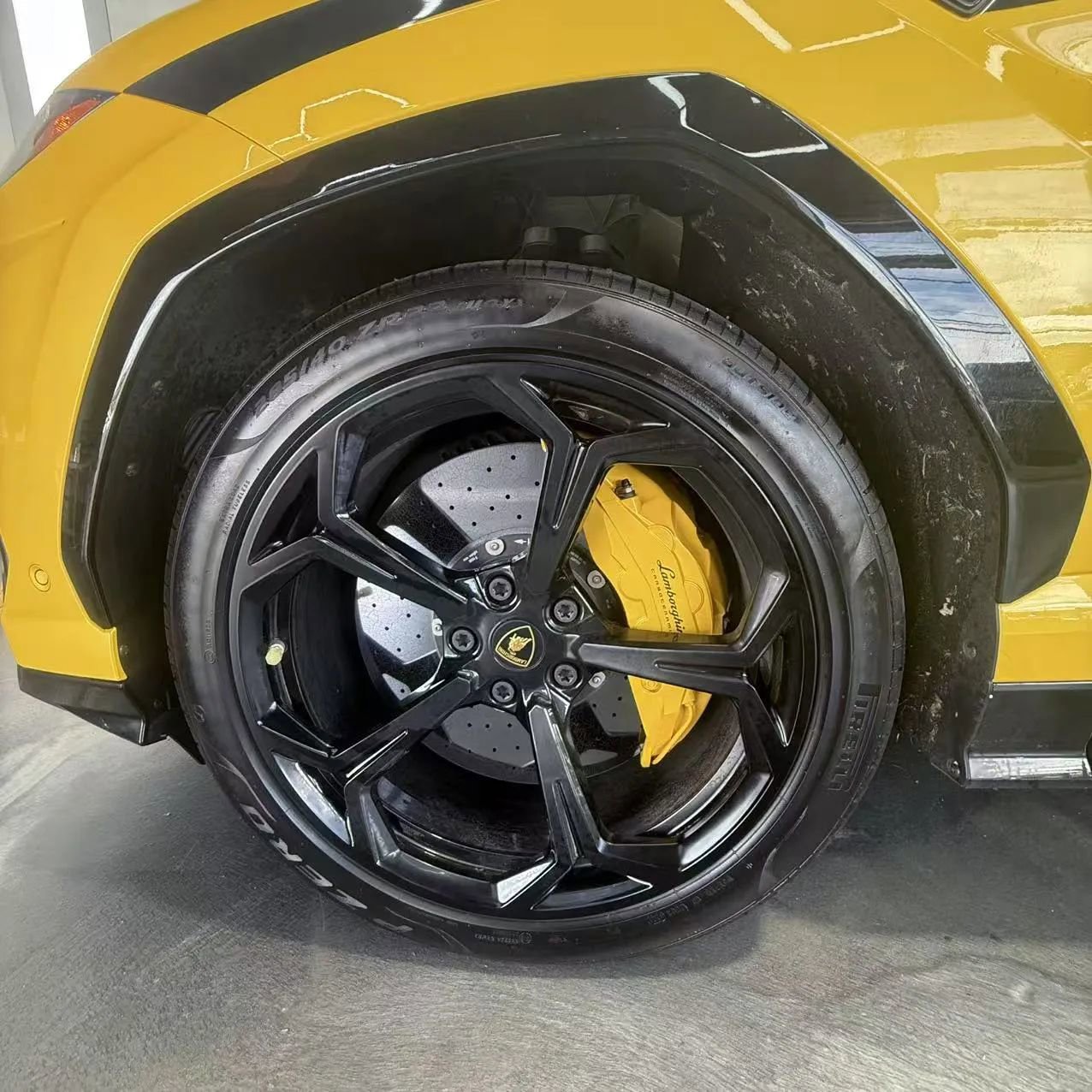 Used 2022 Lamborghini Urus image 26