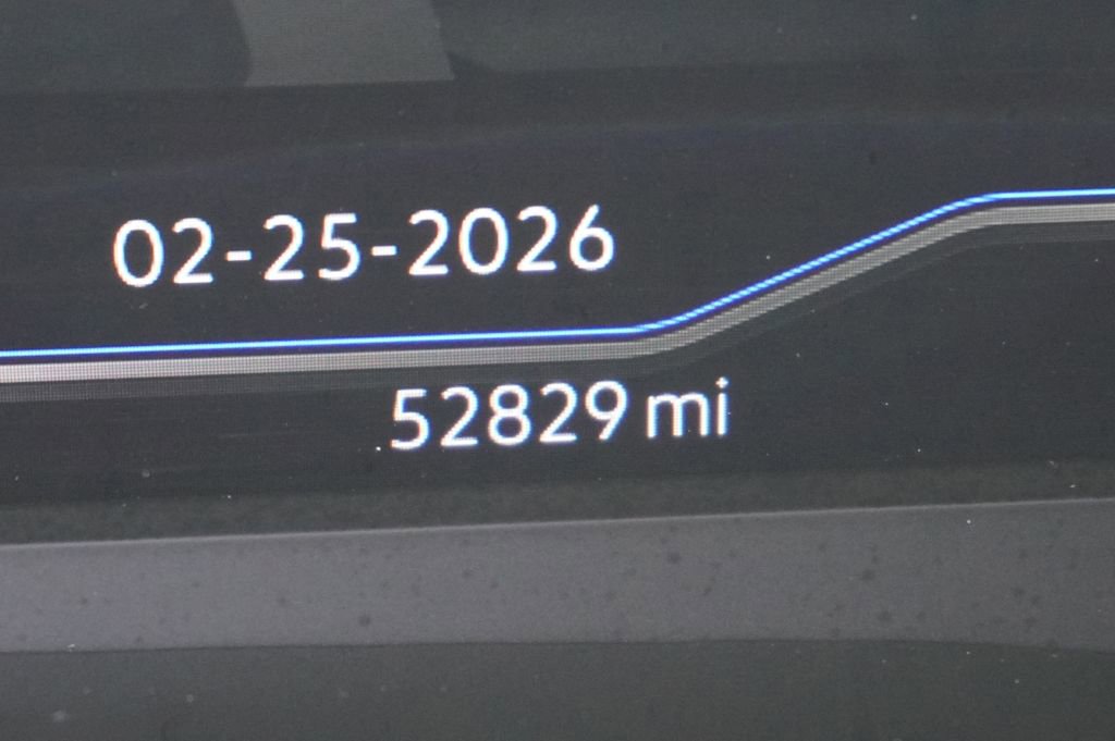 Used 2023 Volkswagen Atlas Cross Sport SEL image 8