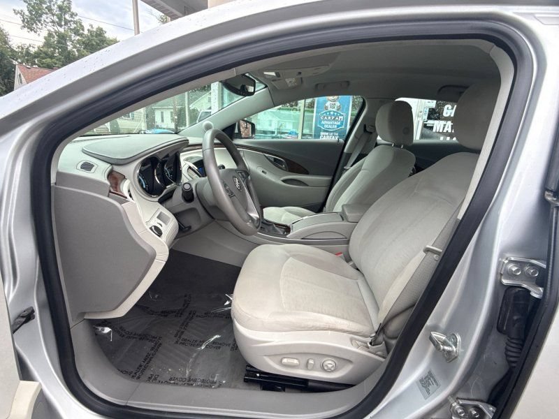 Used 2010 Buick LaCrosse CX FWD image 11