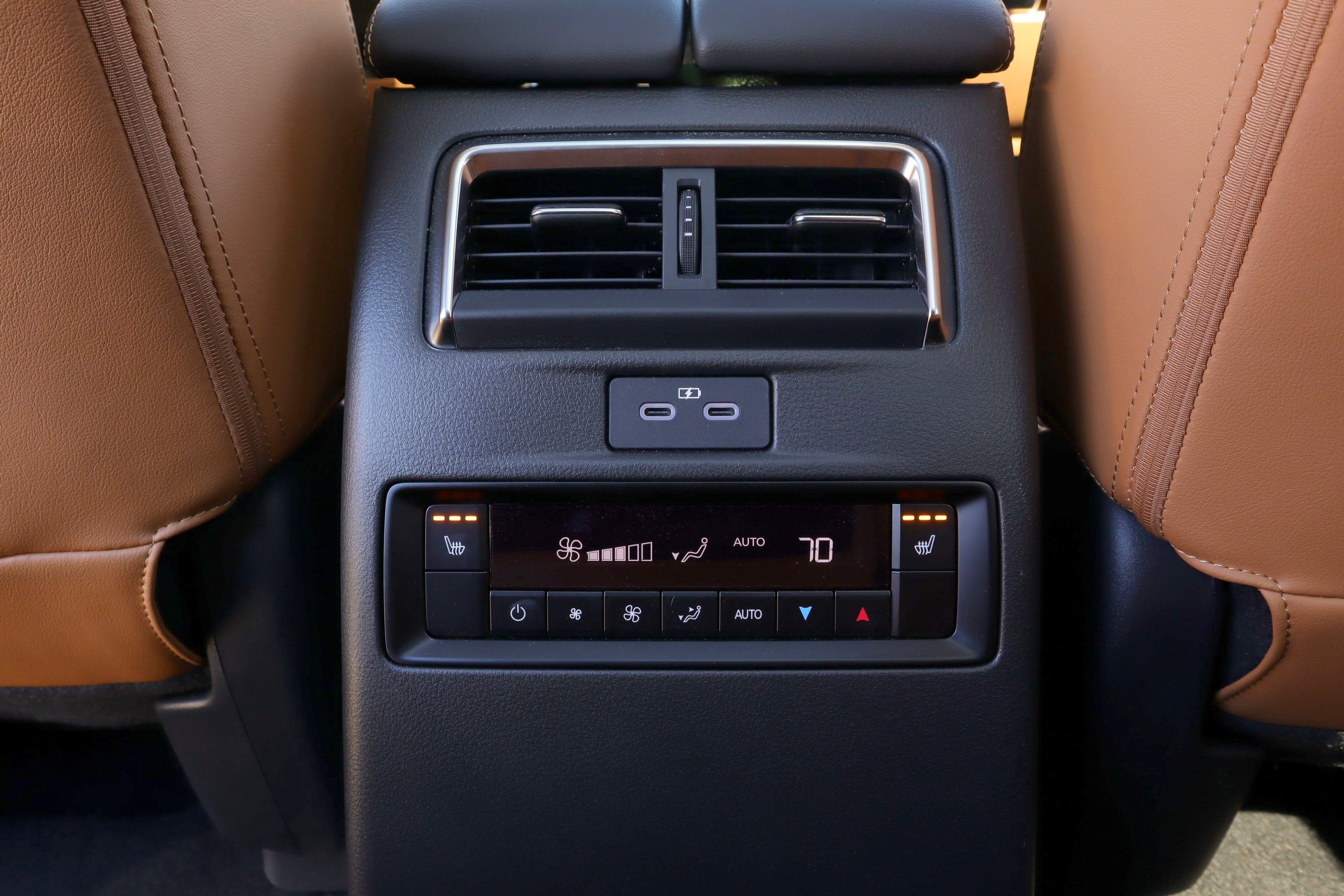 Certified 2025 MAZDA CX-70 3.3 Turbo S w/ Premium Plus image 25
