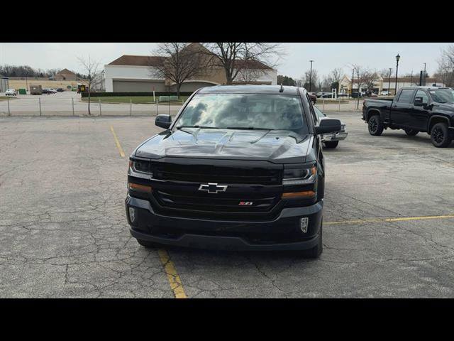 Used 2018 Chevrolet Silverado 1500 LT w/ Midnight Edition AWD/4WD image 29