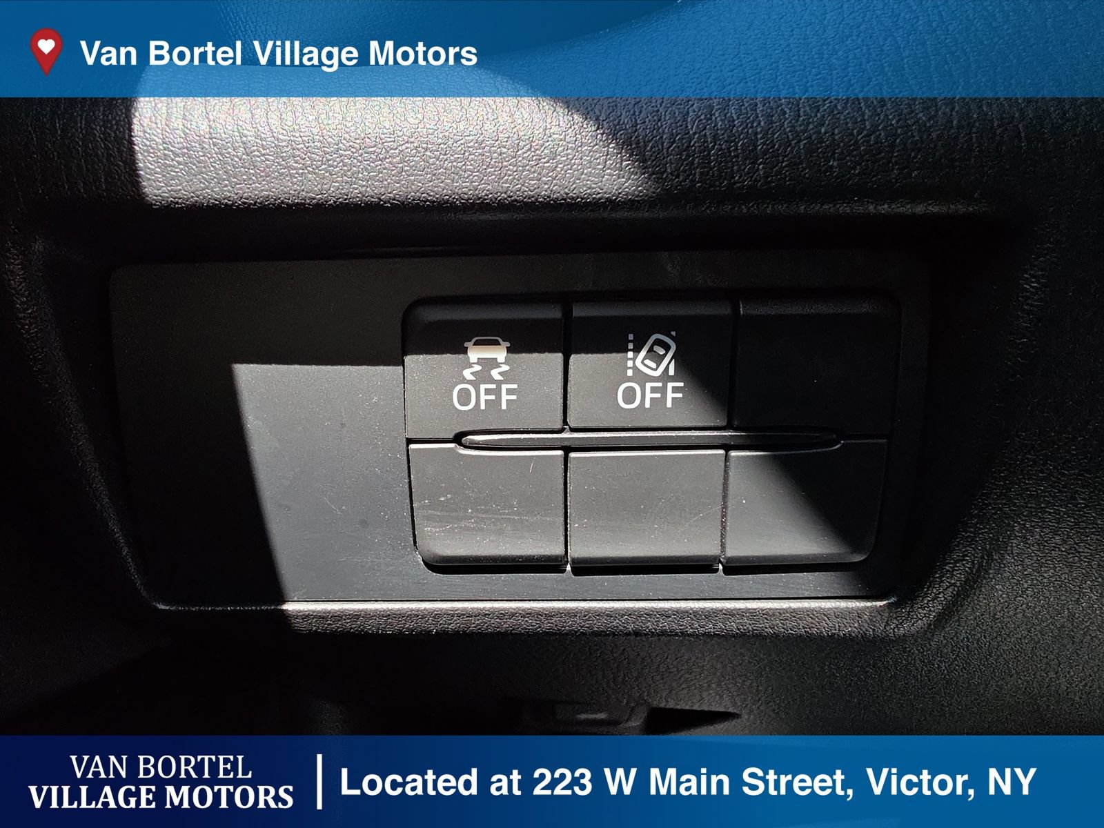 Used 2019 MAZDA MX-5 Miata Grand Touring w/ GT-S Package RWD image 18