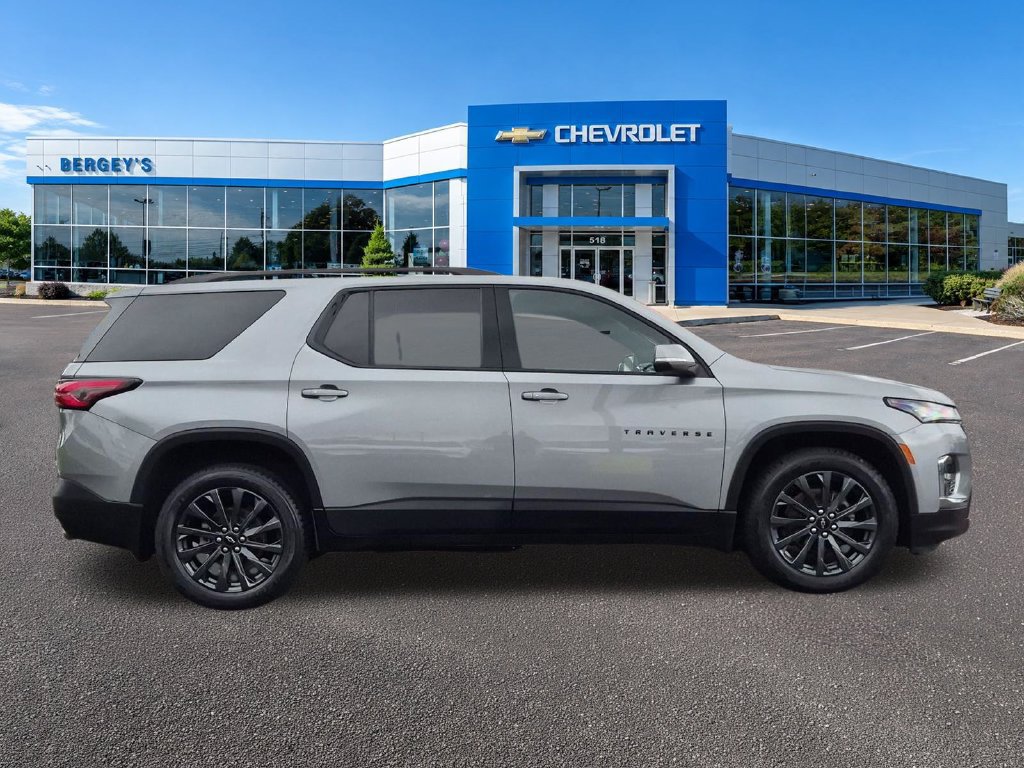 Certified 2023 Chevrolet Traverse RS w/ LPO, Floor Liner Package AWD/4WD image 6