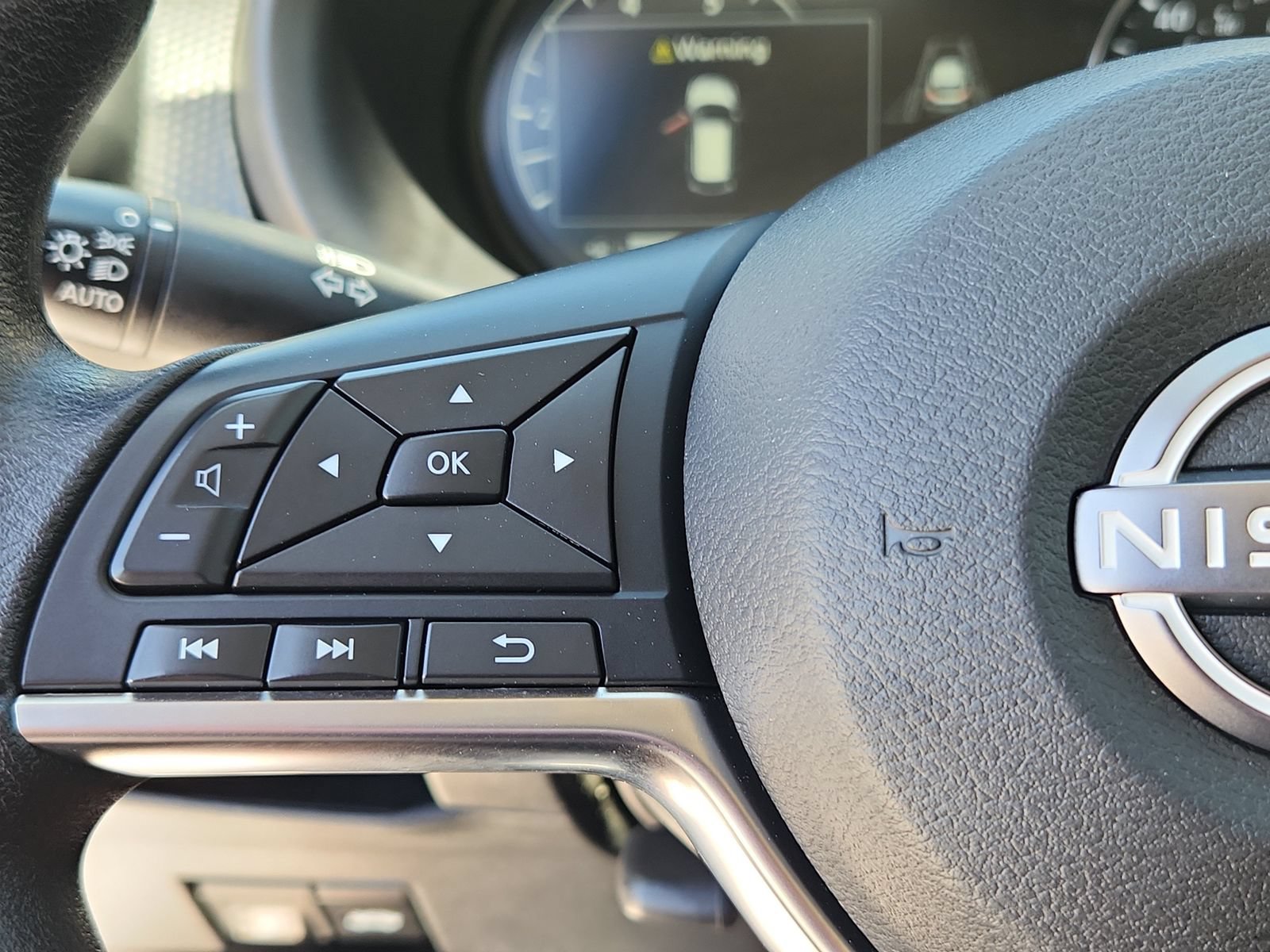 Used 2024 Nissan Kicks SV FWD image 20