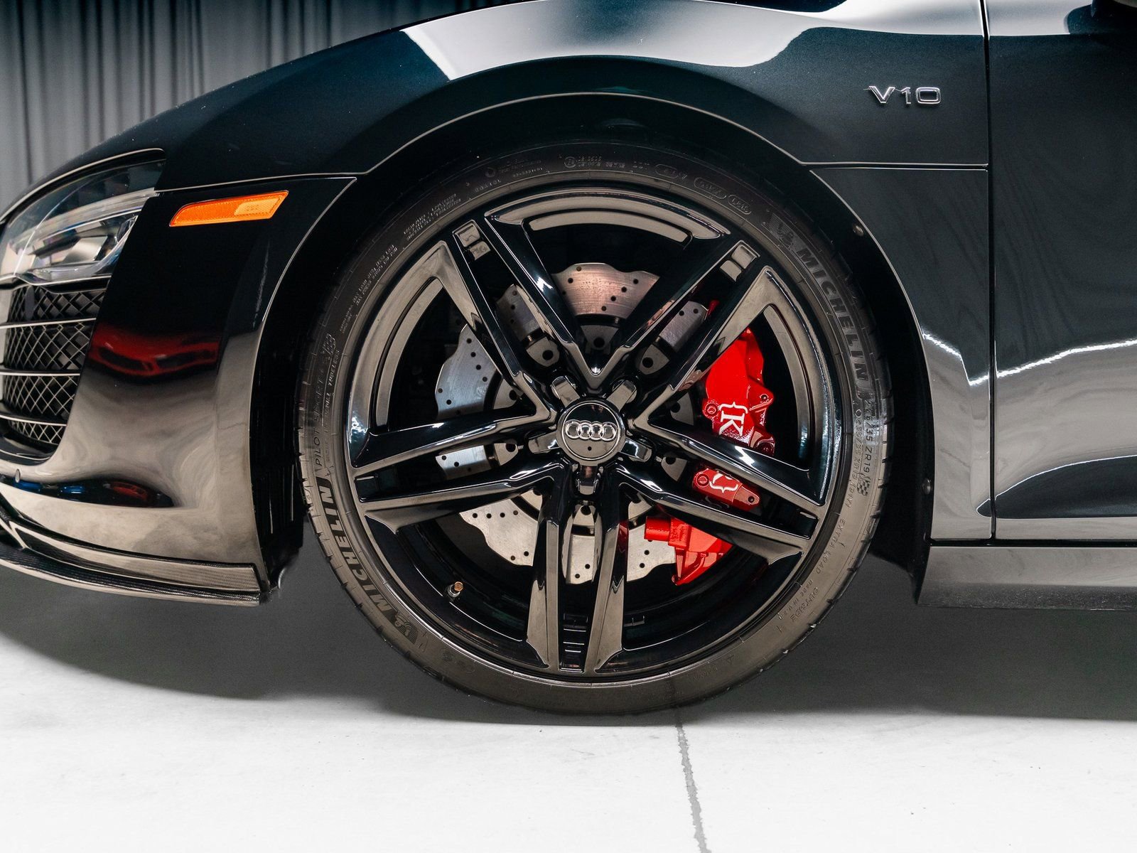 Used 2014 Audi R8 V10 image 23