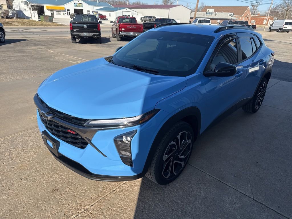 Used 2024 Chevrolet Trax RS w/ Driver Confidence Package FWD image 6