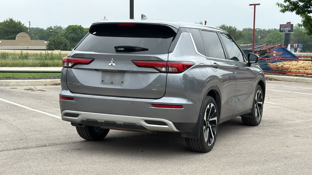 Used 2024 Mitsubishi Outlander SE FWD image 6