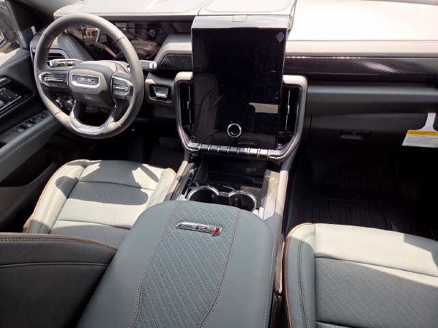 New 2026 GMC Yukon XL AT4 w/ AT4 Premium Package AWD/4WD image 28