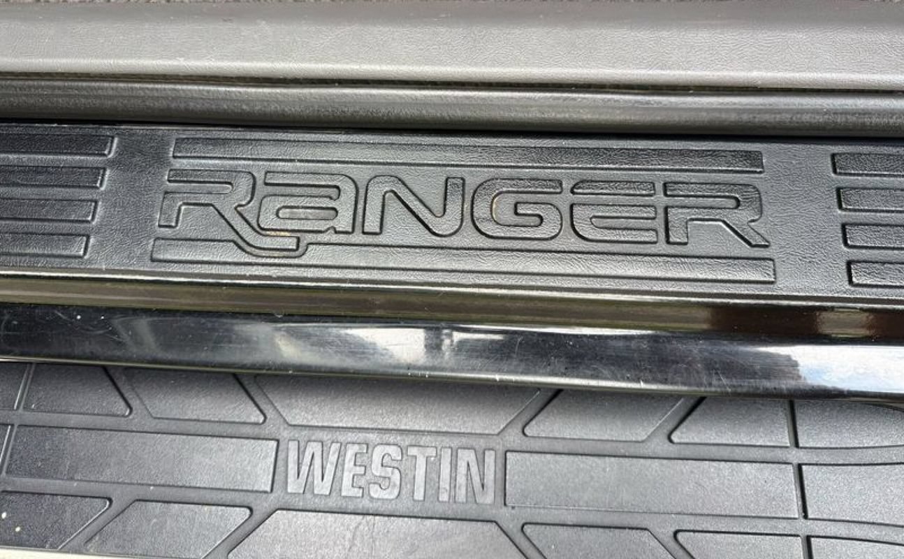 Used 2002 Ford Ranger XLT AWD/4WD image 24