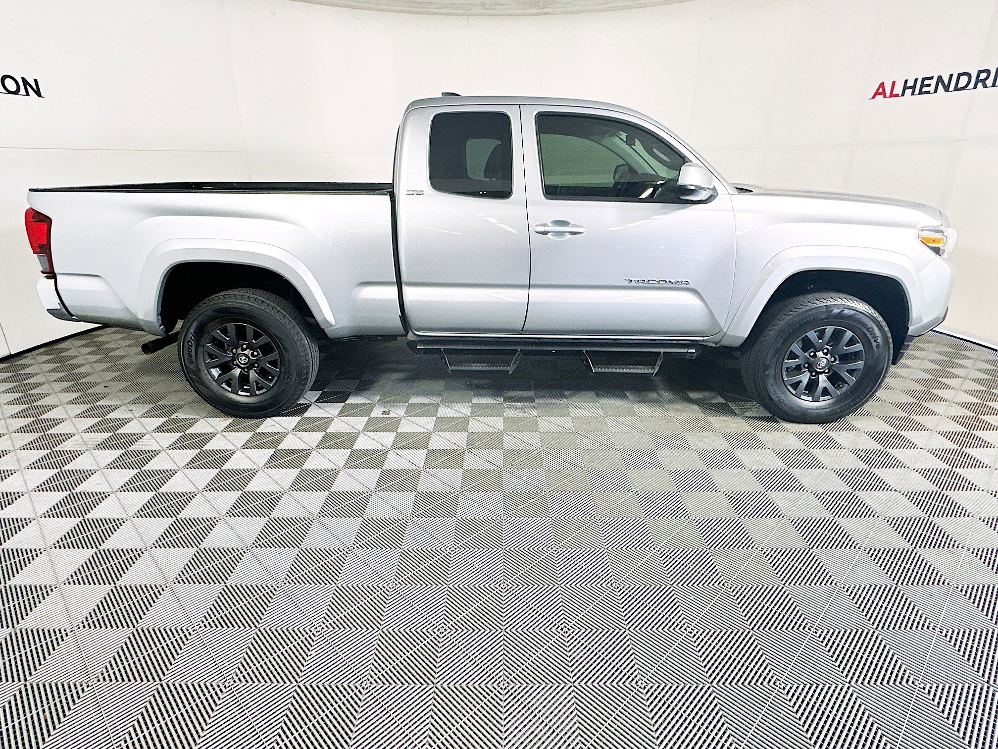 Used 2023 Toyota Tacoma SR5 w/ SR5 Appearance Package image 2