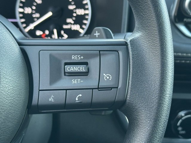 Used 2023 Nissan Rogue S image 39