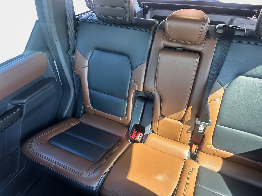 Used 2024 Ford Bronco Outer Banks image 9