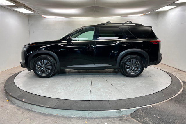 Used 2022 Nissan Pathfinder SV w/ SV Black Package FWD image 2