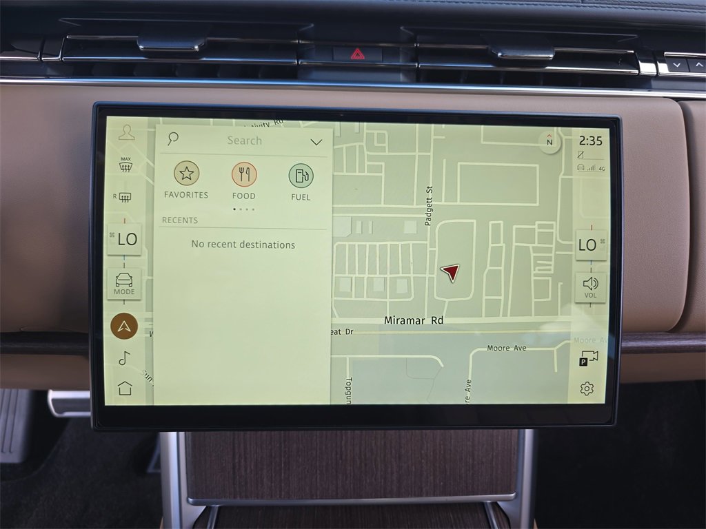 New 2026 Land Rover Range Rover SE image 23