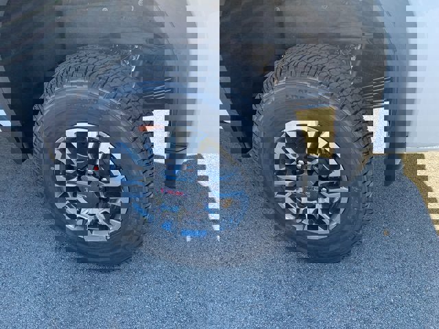 New 2026 GMC Sierra 2500 SLT w/ SLT Premium Package image 9