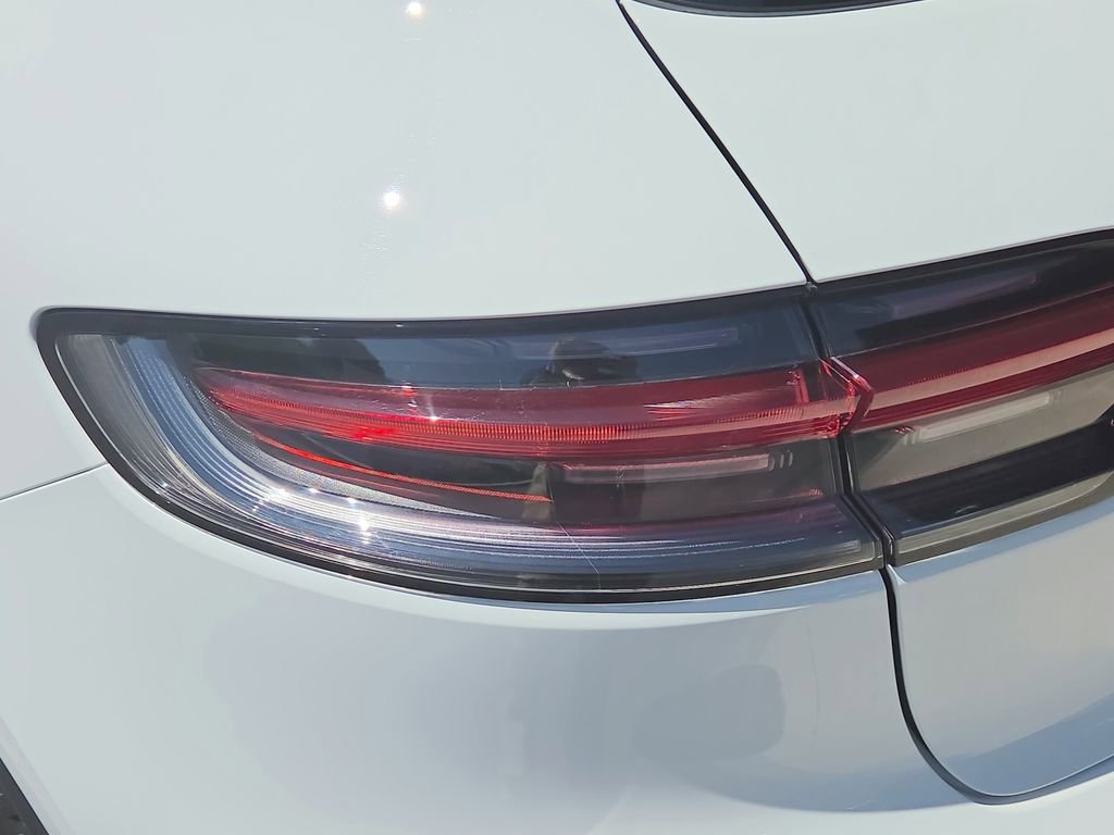 Certified 2026 Porsche Macan S AWD/4WD image 26