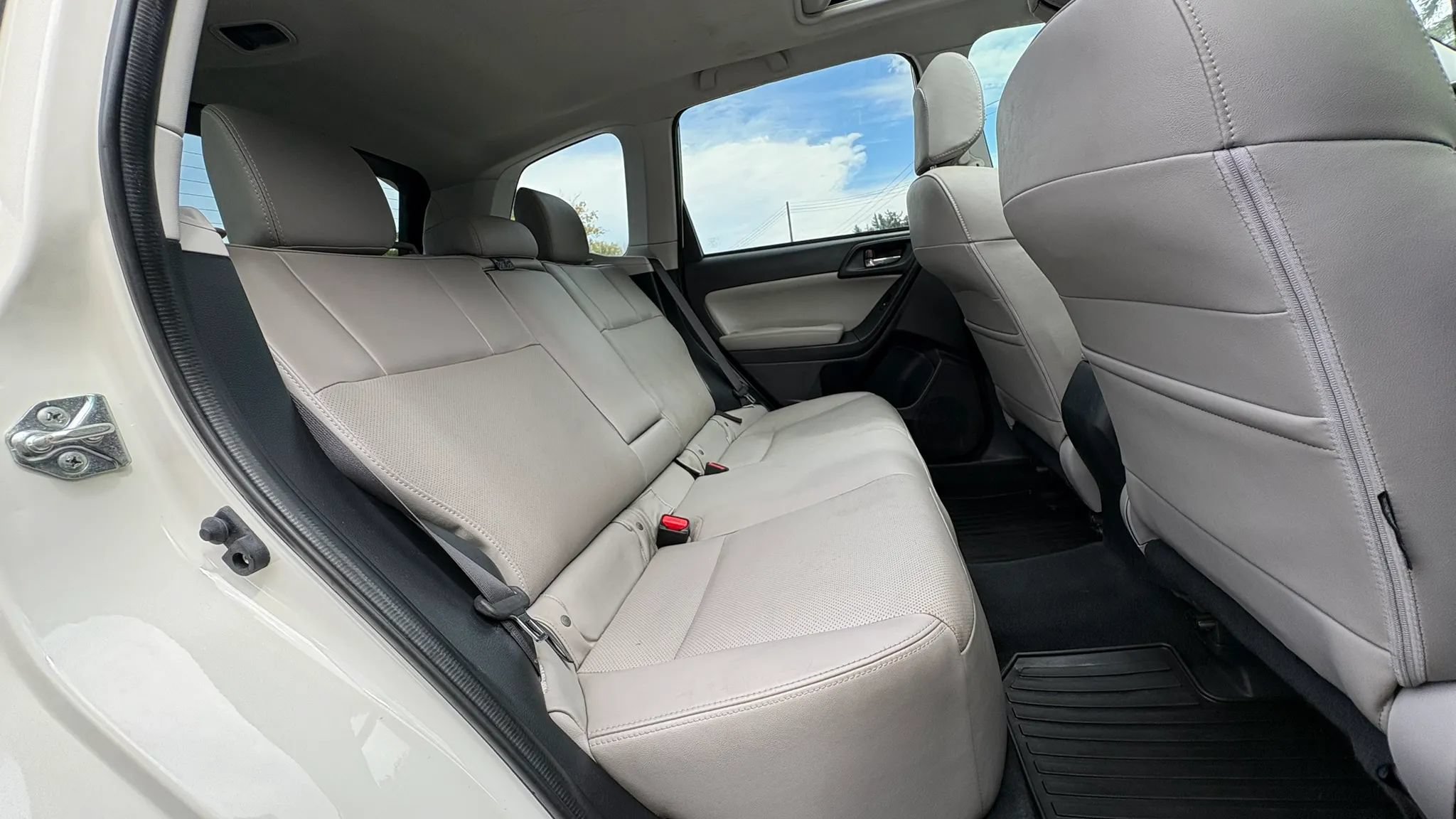 Used 2016 Subaru Forester 2.5i Limited AWD/4WD image 25
