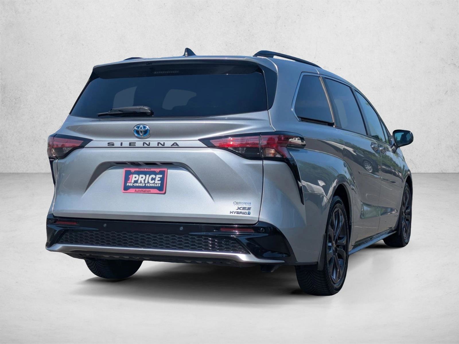 Used 2021 Toyota Sienna XSE w/ XSE Plus Package FWD image 5