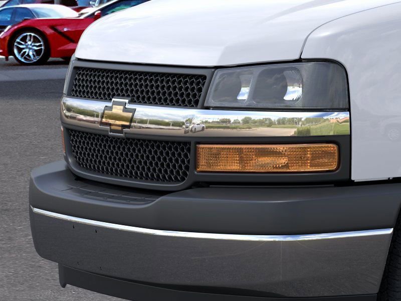 New 2025 Chevrolet Express 3500 Extended w/ Driver Convenience Package image 34