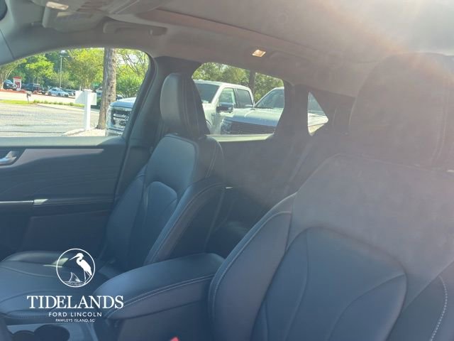 New 2025 Ford Escape SE w/ PHEV Premium Package image 17