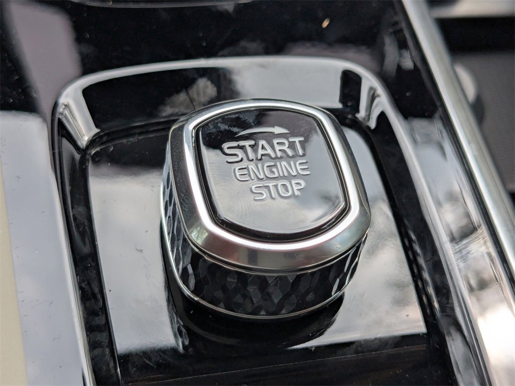 New 2026 Volvo XC60 T8 Ultra w/ Protection Package Premier image 31