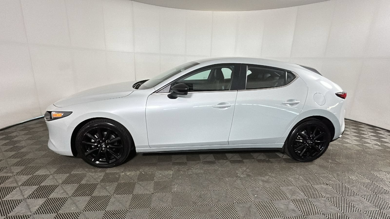 Used 2025 MAZDA MAZDA3 s Sport FWD image 6