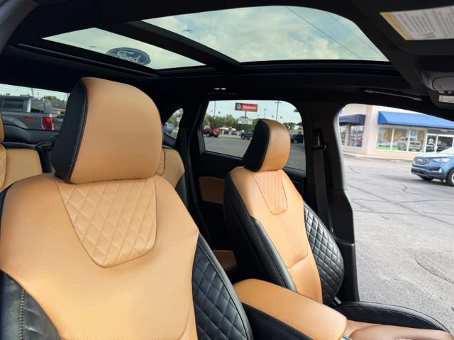 Used 2023 Ford Edge Titanium w/ Equipment Group 301A AWD/4WD image 5